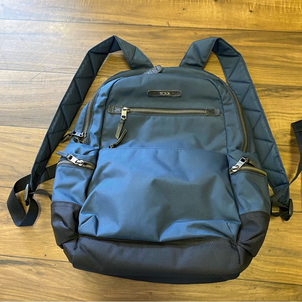 Tumi Backpack 18”x15” Unisex